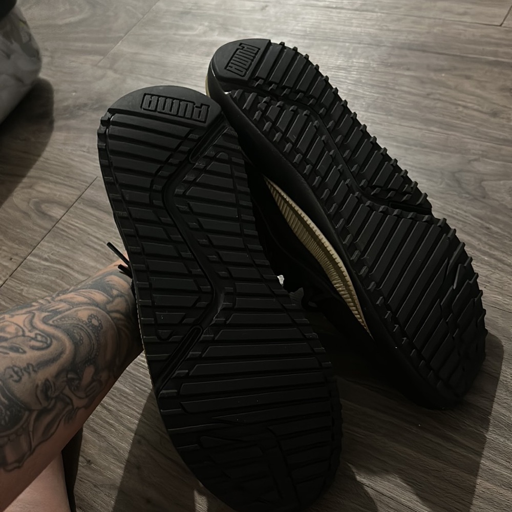 Puma - Picture 4 of 5